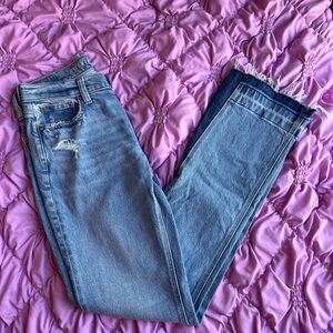 American Eagle Low Rise Skinny Kick Denim Jeans — Size 0 Regular!!